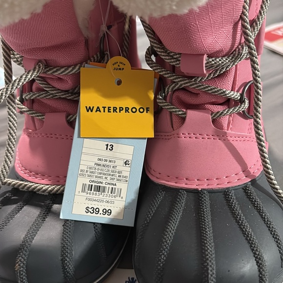 New with tag Kid’s KIT Winter Boots - Cat & Jack size 13 - Picture 5 of 5